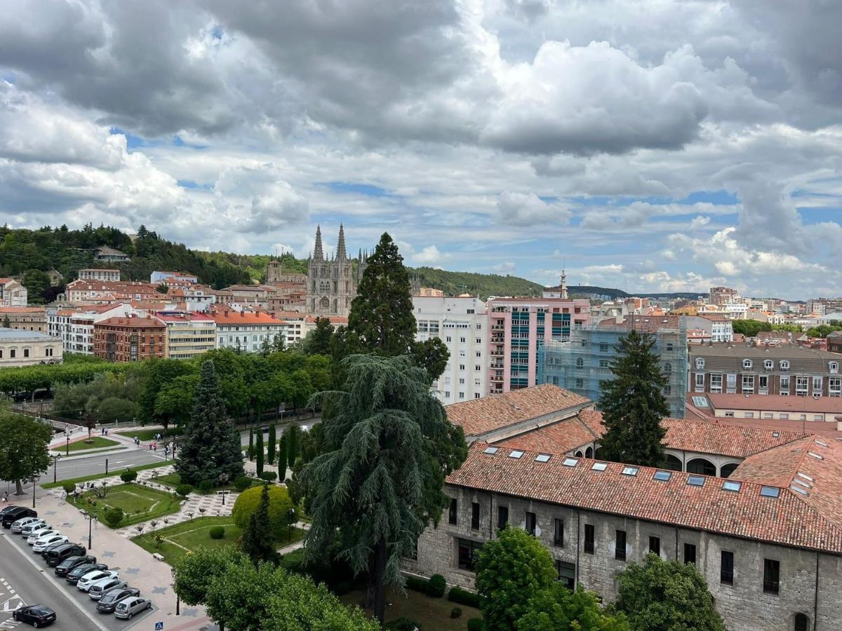 Atuaire Home Gran Apartamento Con Vistas A La Catedral De Burgo Dış mekan fotoğraf